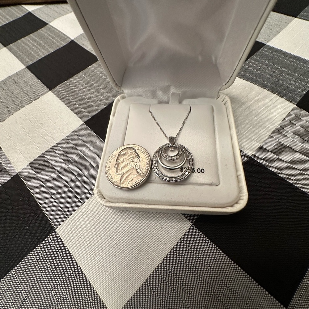 Diamond pendent